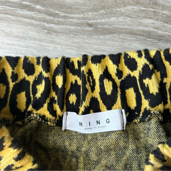 Ring Leopard Knitted Midi Bodycon Skirt Made in Korea - Picture 5 of 11